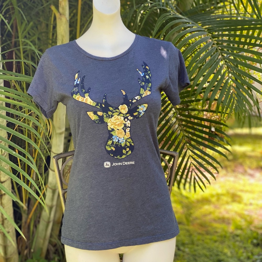 Sold!! John Deere tshirt